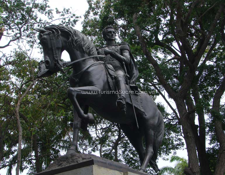 Monumento Al Mariscal - Turismo Sucre